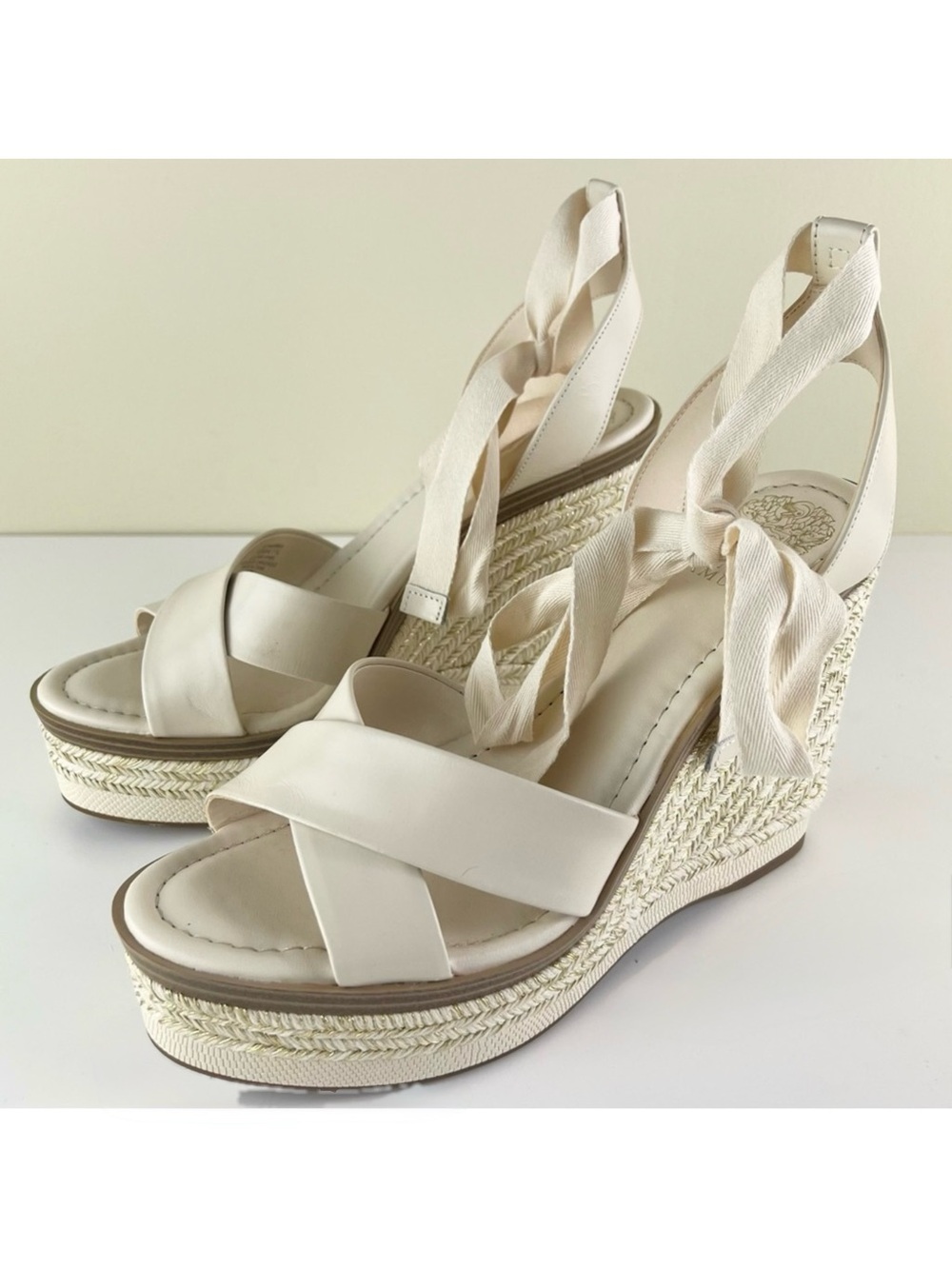 NEW VINCE CAMUTO BEIGE PLATFORM WEDGE SANDALS - Picture 8 of 12